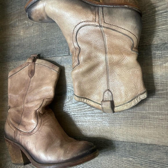 Sam Edelman Size 8M slight slouch cowboy boots in good used condition - Picture 7 of 12